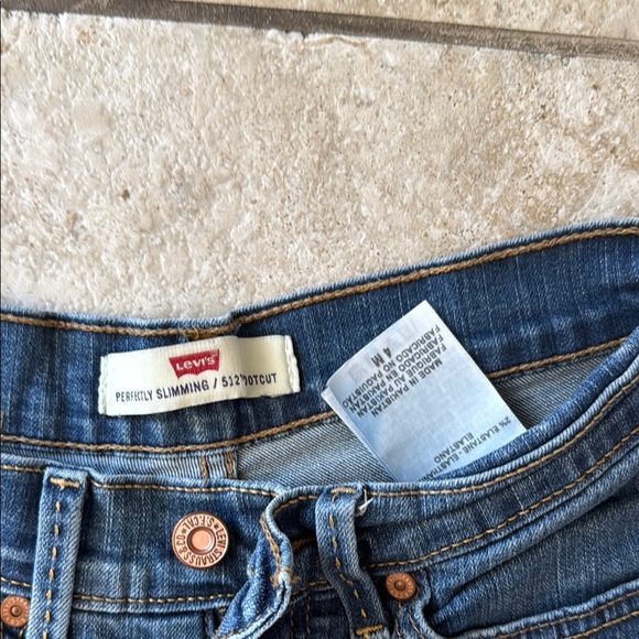 Levi's Blue Perfectly Slimming Bootcut Jeans 4 / E27 - Picture 3 of 5